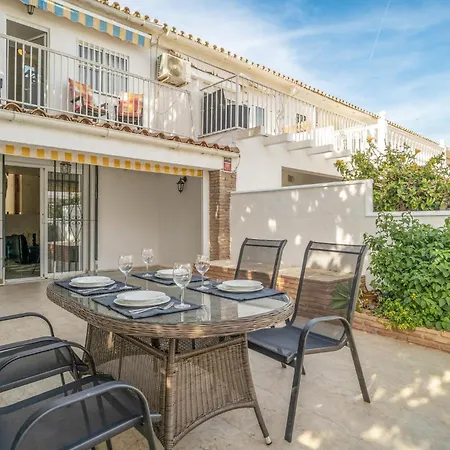 Holiday home 2 Bedroom Stunning In Mijas Costa
